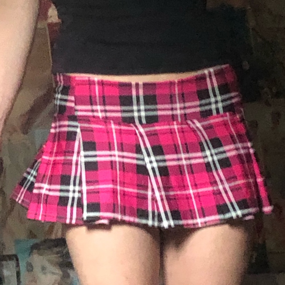 super cute mini skirt